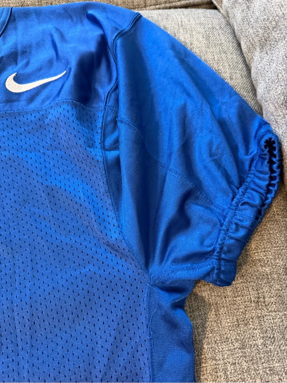 Nike Youth Large (12-13yr) Royal Blue Athletic Practice Jersey with White Swoosh